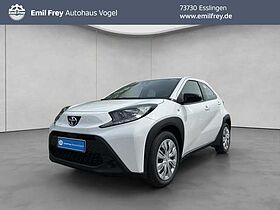 Toyota Aygo X 1.0 Business Edition 
