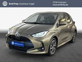 Toyota Yaris Hybrid 1.5 VVT-i Team Deutschland 