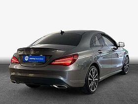 Mercedes-Benz CLA 180 7G-DCT Urban 